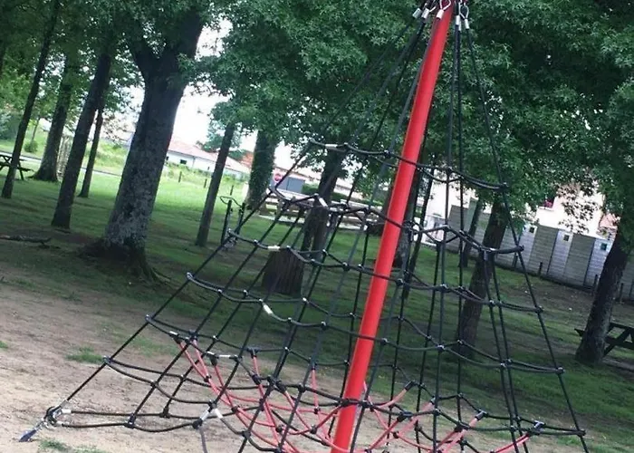 Nyaraló Montanet Mées