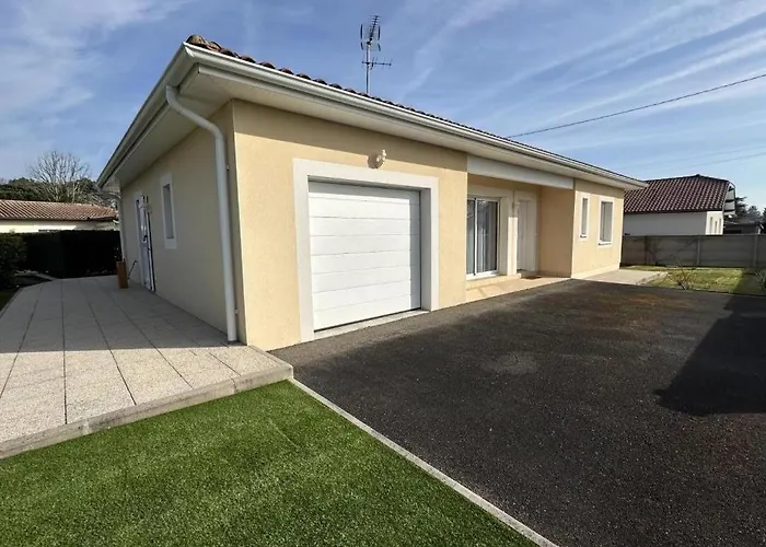 Montanet Nyaraló Mées